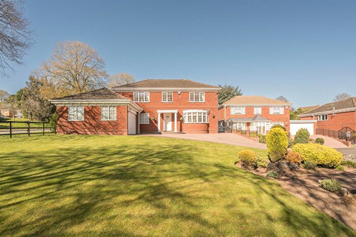 4 Bedroom Detached House For Sale In Mountain Ash Drive, Pedmore, DY9