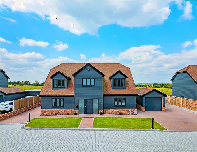 4 Bedroom Detached House For Sale In Doesgate Lane, Bulphan, Upminster, RM14
