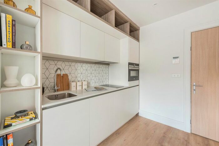 1 Bedroom Flat To Rent In Capella Court, Brighton Road, Purley, CR8