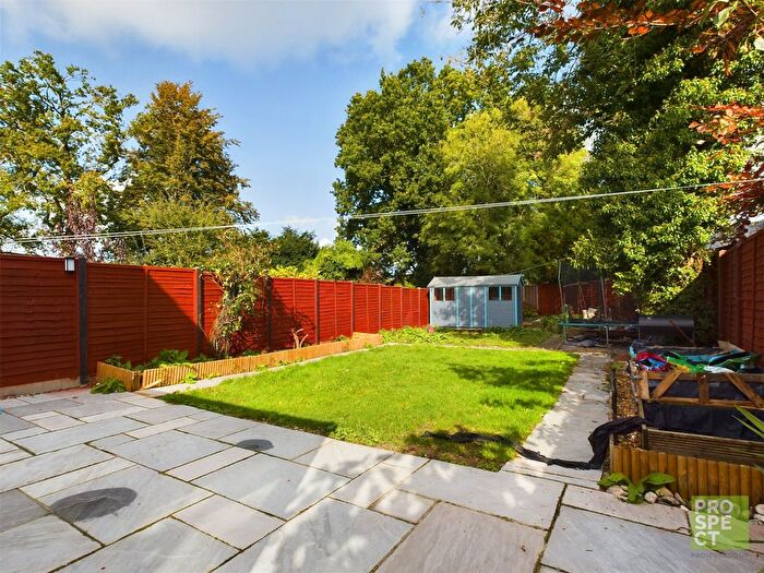 4 Bedroom Semi-Detached House To Rent In Priory Street, Farnborough, Hampshire, GU14