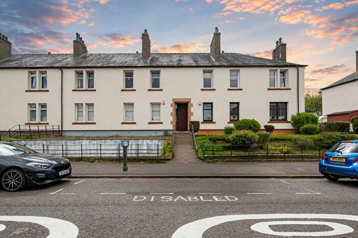 3 Bedroom Flat For Sale In Barnes Avenue, Dundee, DD4