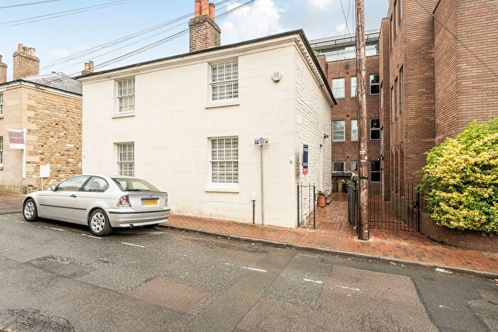 2 Bedroom Semi-Detached House For Sale In Garden Street, Tunbridge Wells, TN1
