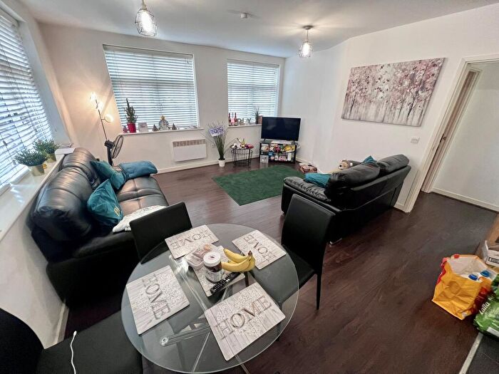 2 Bedroom Apartment To Rent In Mint Drive, Birmingham, B18