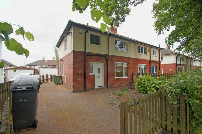 3 Bedroom Semi-Detached House To Rent In Broadgate Crescent, Horsforth, Leeds, LS18