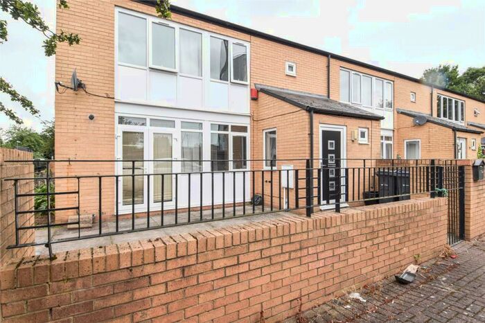 2 Bedroom End Of Terrace House To Rent In Carpenters Court, Vaughton Street, Highgate, Birmingham, B12