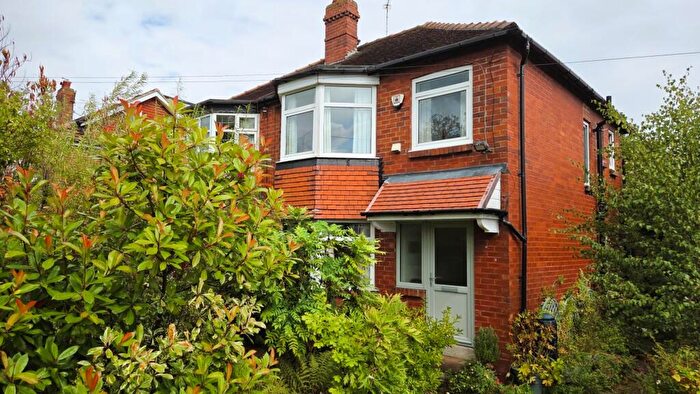 3 Bedroom Semi Detached House For Sale In Moss Gardens, Alwoodley, Leeds, West Yorkshire, LS17