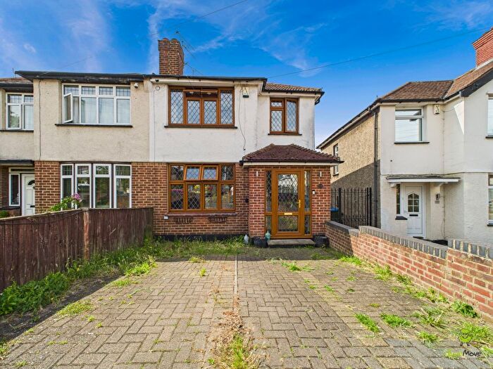 3 Bedroom Terraced House To Rent In Duncroft, London, SE18