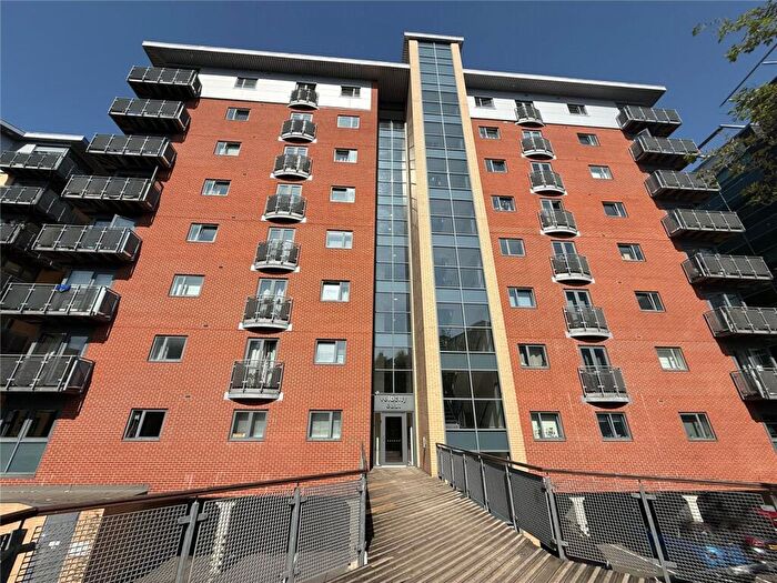 2 Bedroom Apartment For Sale In Velocity East, City Walk, Leeds, LS11