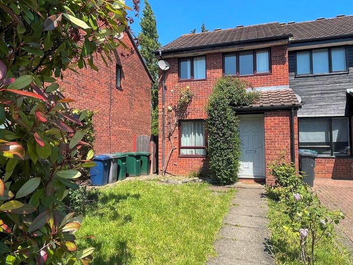 3 Bedroom Terraced House To Rent In Rowlands Close, Mill Hill, NW7