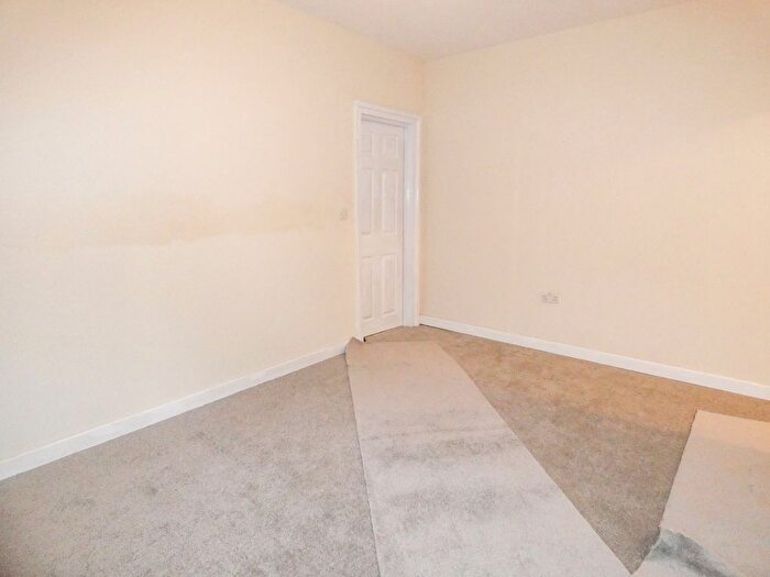 1 Bedroom Flat To Rent In Dyffryn Road, Taibach, SA13