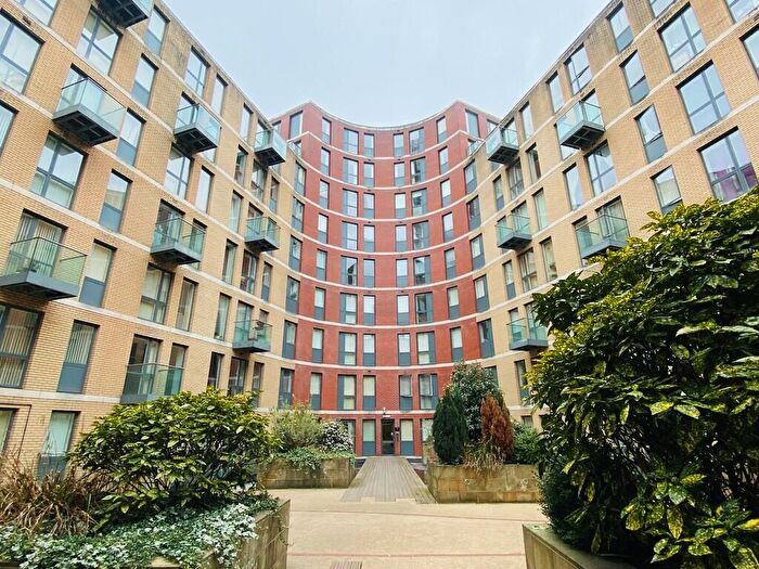 1 Bedroom Apartment To Rent In I-Land, Essex Street, Digbeth, Birmingham, B5