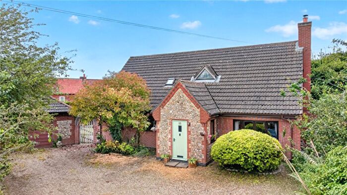 5 Bedroom Detached House For Sale In The Lizard, Wymondham, Norfolk, NR18