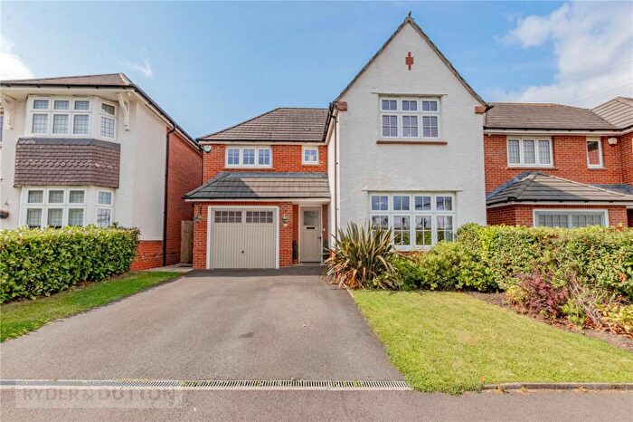 4 Bedroom Detached House For Sale In Cavalier Square, Chadderton, Oldham, OL9