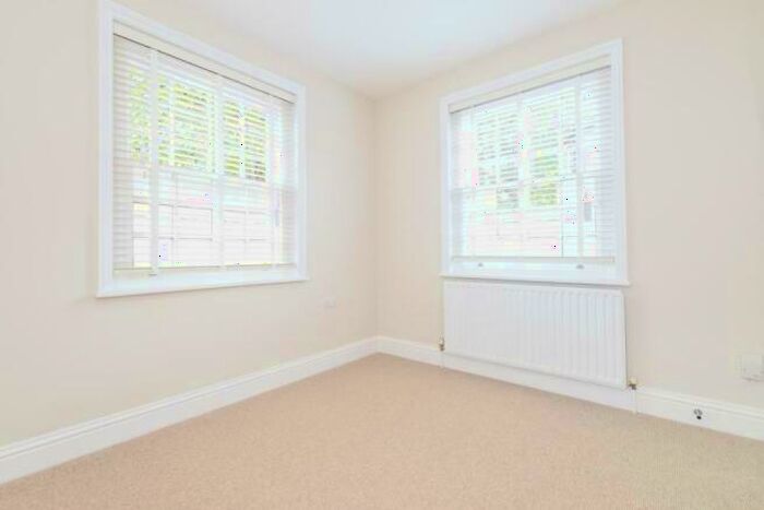Studio To Rent In Purbrook Estate, Tower Bridge Road, London, SE1
