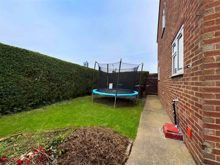 3 Bedroom Semi Detached House For Sale In Frizlands Lane, Dagenham, RM10