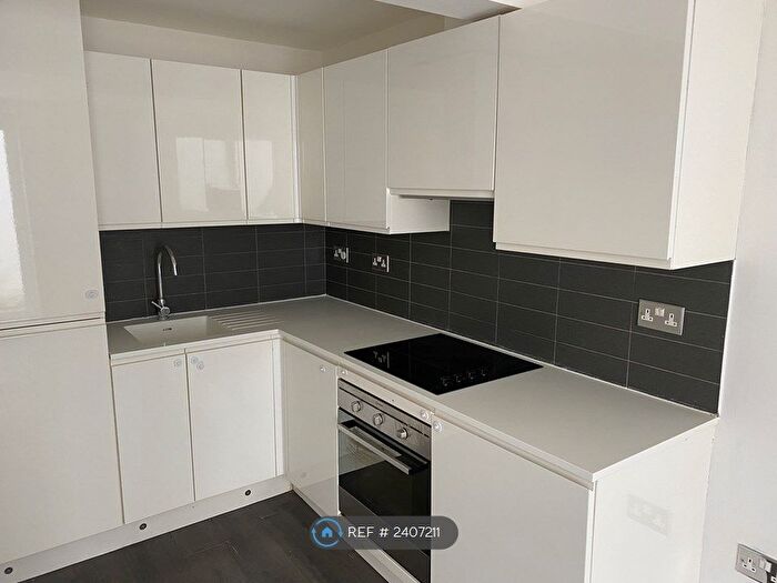 2 Bedroom Flat To Rent In Addington Street, Margate, CT9