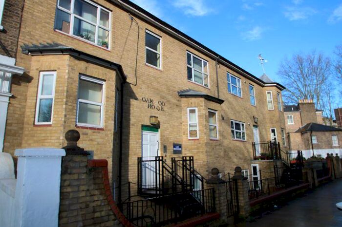 2 Bedroom Apartment To Rent In Brenthouse Road, Hackney, E9