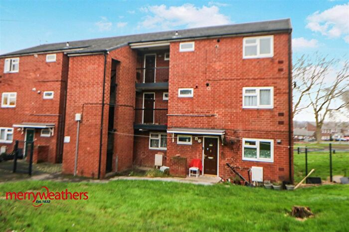 2 Bedroom Flat For Sale In Elm Grove, Munsbrough, Rotherham, S61