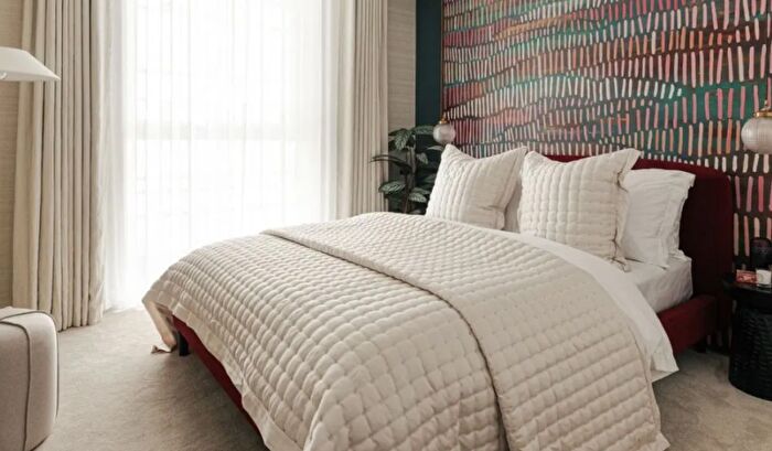 2 Bedroom Flat To Rent In Grand Union, Beresford Avenue, Wembley, Middlesex, HA0