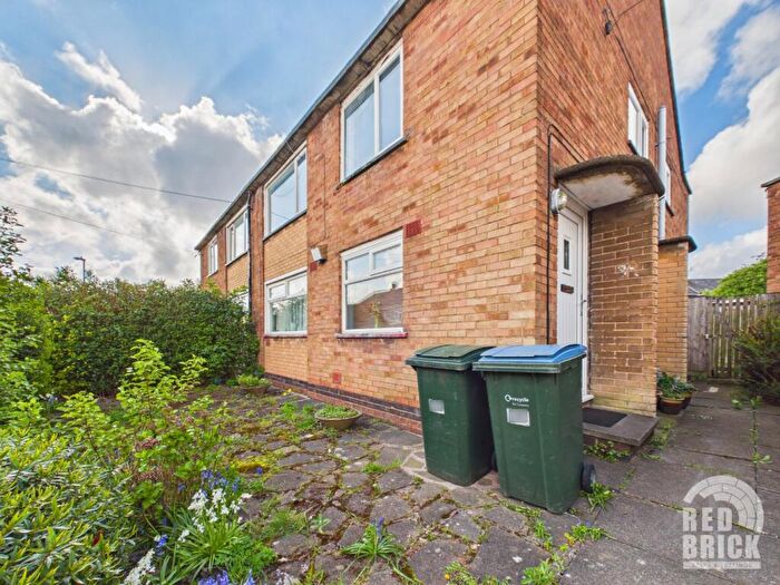2 Bedroom Maisonette To Rent In Whitnash Grove, Coventry, CV2