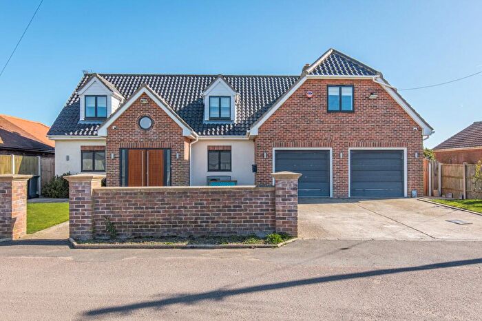 4 Bedroom Detached House For Sale In Winterton-on-Sea, NR29