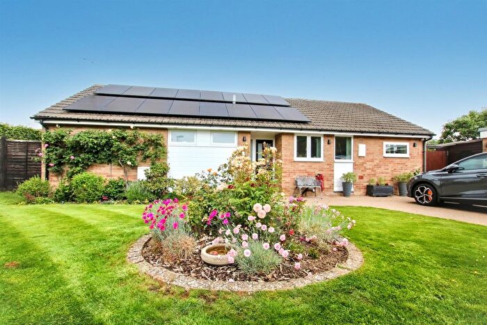 3 Bedroom Detached Bungalow For Sale In Bushey Shaw, Ashtead, KT21