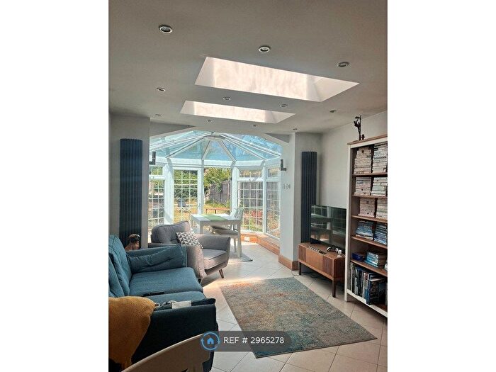 3 Bedroom Terraced House To Rent In Upper Paddock Road, Watford, WD19