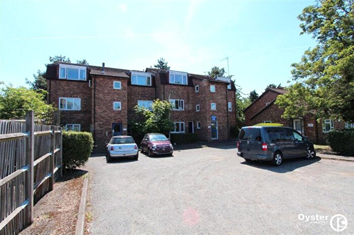 2 Bedroom Flat To Rent In Warneford Road, Harrow, HA3