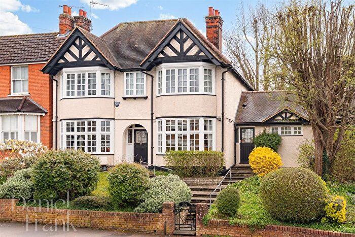 4 Bedroom Detached House For Sale In Church Hill, Loughton, IG10