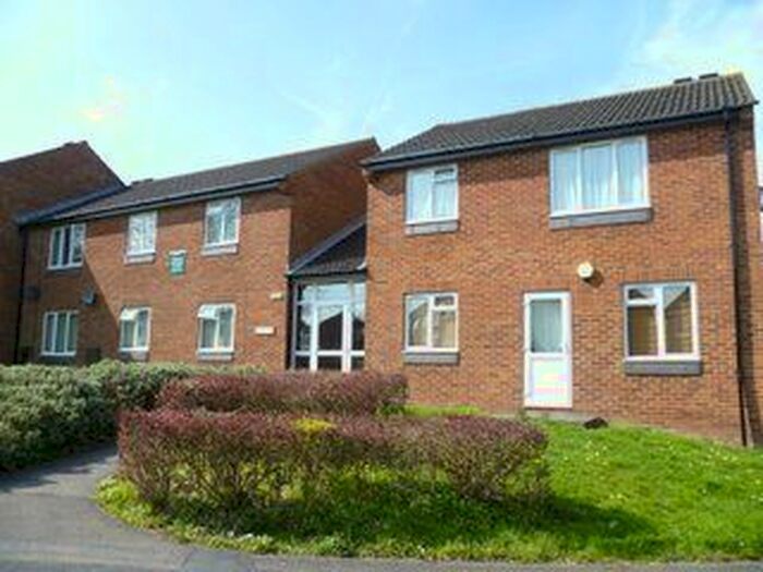 1 Bedroom Flat To Rent In Westminster Road, Swindon, SN5