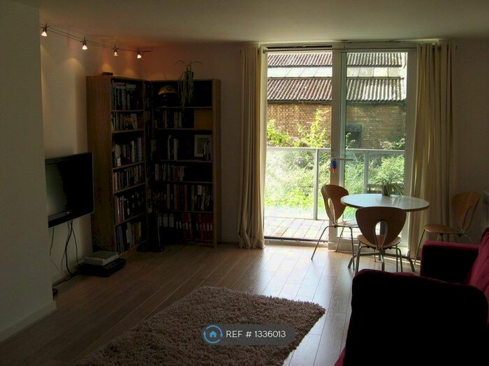 1 Bedroom Flat To Rent In New River Avenue, London, N8