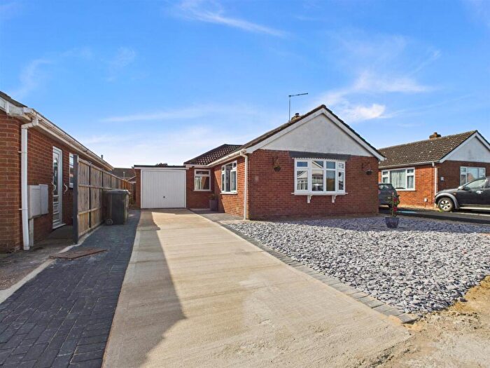 3 Bedroom Detached Bungalow For Sale In Staveley Road, Alford, LN13
