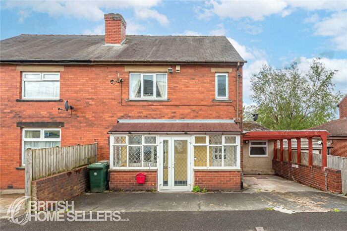 3 Bedroom Semi Detached House For Sale In Highfield Drive, Birstall, Batley, West Yorkshire, WF17