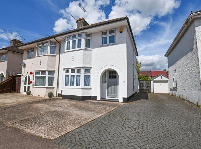 3 Bedroom House For Sale In Kings Road, London Colney, AL2