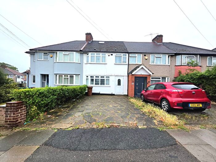4 Bedroom Terraced House To Rent In Long Elmes, Harrow, HA3