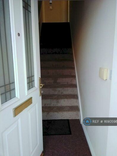 2 Bedroom Flat To Rent In Rotherham Road North, Sheffield, S20