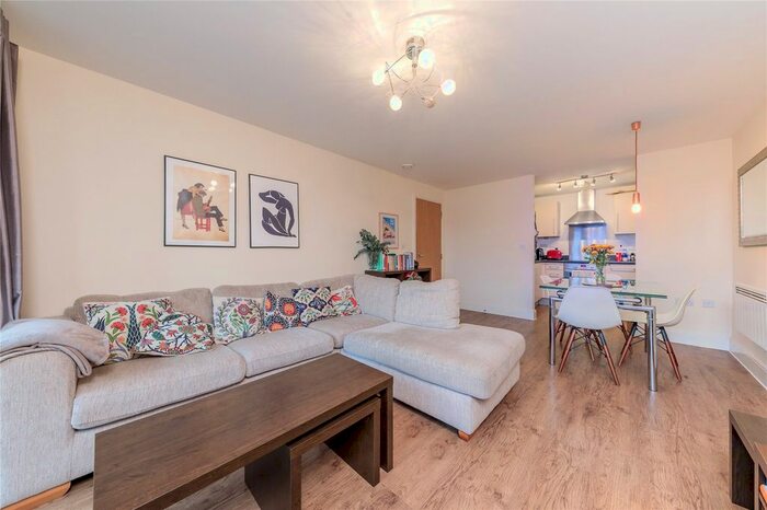 2 Bedroom Flat To Rent In Spa Road, South Bermondsey, SE16