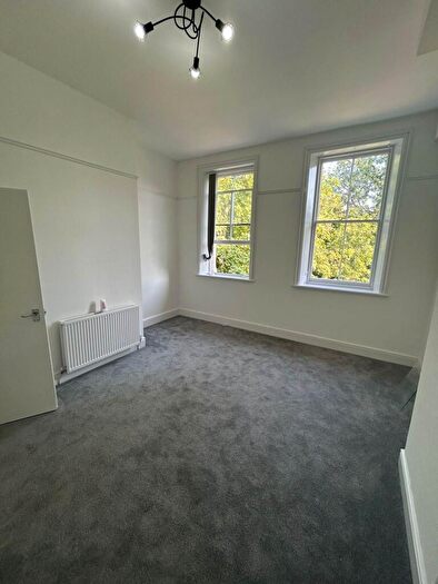2 Bedroom Apartment To Rent In Park South Road, Prenton, CH43