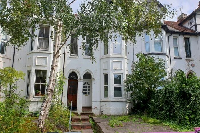 1 Bedroom Flat To Rent In Tettenhall Road, Wolverhampton, West Midlands, WV6