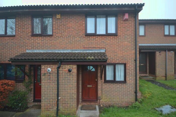 2 Bedroom Terraced House To Rent In Mermaid Close, Chatham, ME5