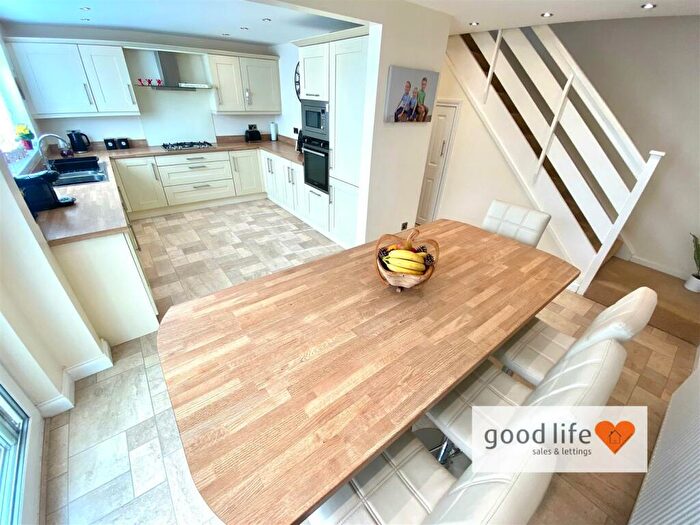 4 Bedroom Detached House For Sale In Bishops Way, Chapel Garth, Sunderland, SR3