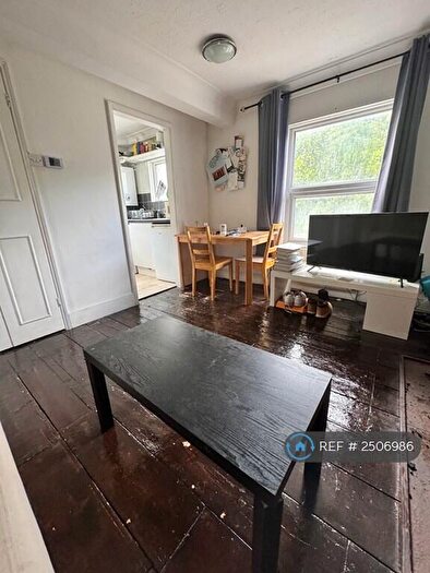 1 Bedroom Flat To Rent In Camden Street, London, NW1