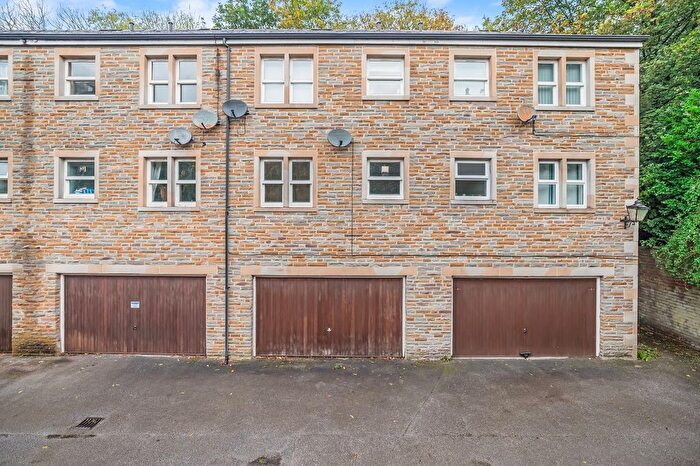 1 Bedroom Flat For Sale In Weavers Walk, Silsden, BD20