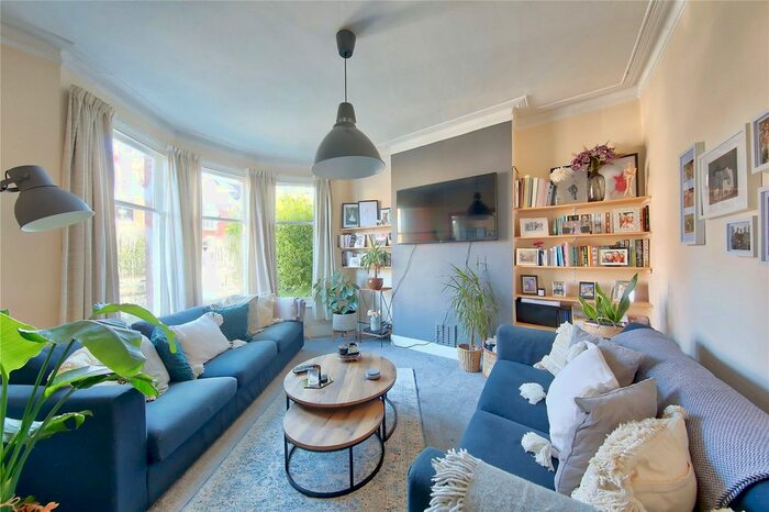 2 Bedroom Terraced House To Rent In Haverhill Road, London, SW12