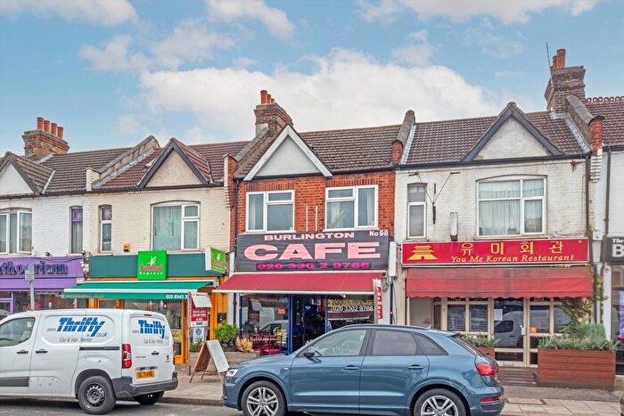 1 Bedroom Flat To Rent In Burlington Road, Kingston Upon Thames, KT3