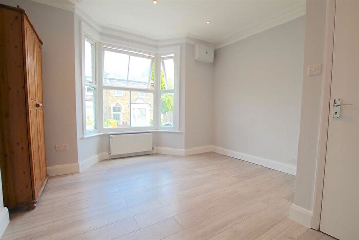 1 Bedroom Flat To Rent In Holmesdale Road, London, N6