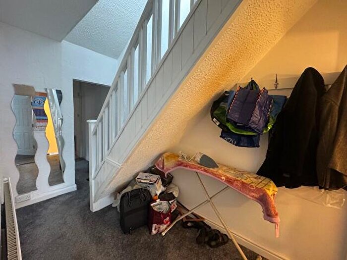 2 Bedroom Flat To Rent In Baldwins Lane, Birmingham, B28