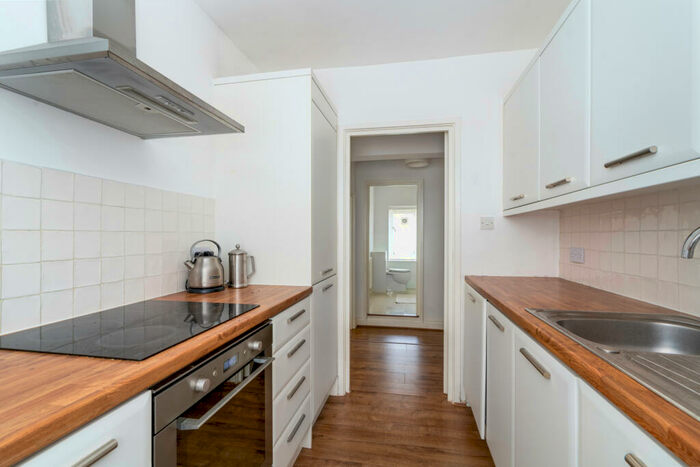 1 Bedroom Apartment To Rent In Packington Street, Islington, London, N1