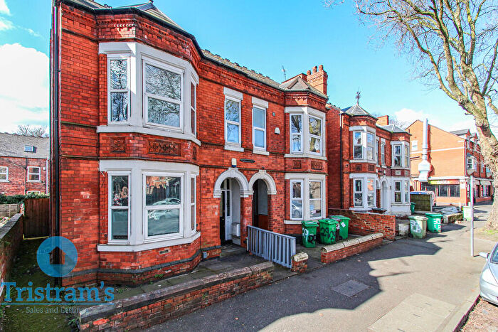 5 Bedroom Terraced House To Rent In Lenton Boulevard, Lenton, NG7