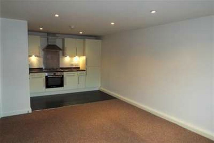 2 Bedroom Flat To Rent In Victoria Gardens, WA4
